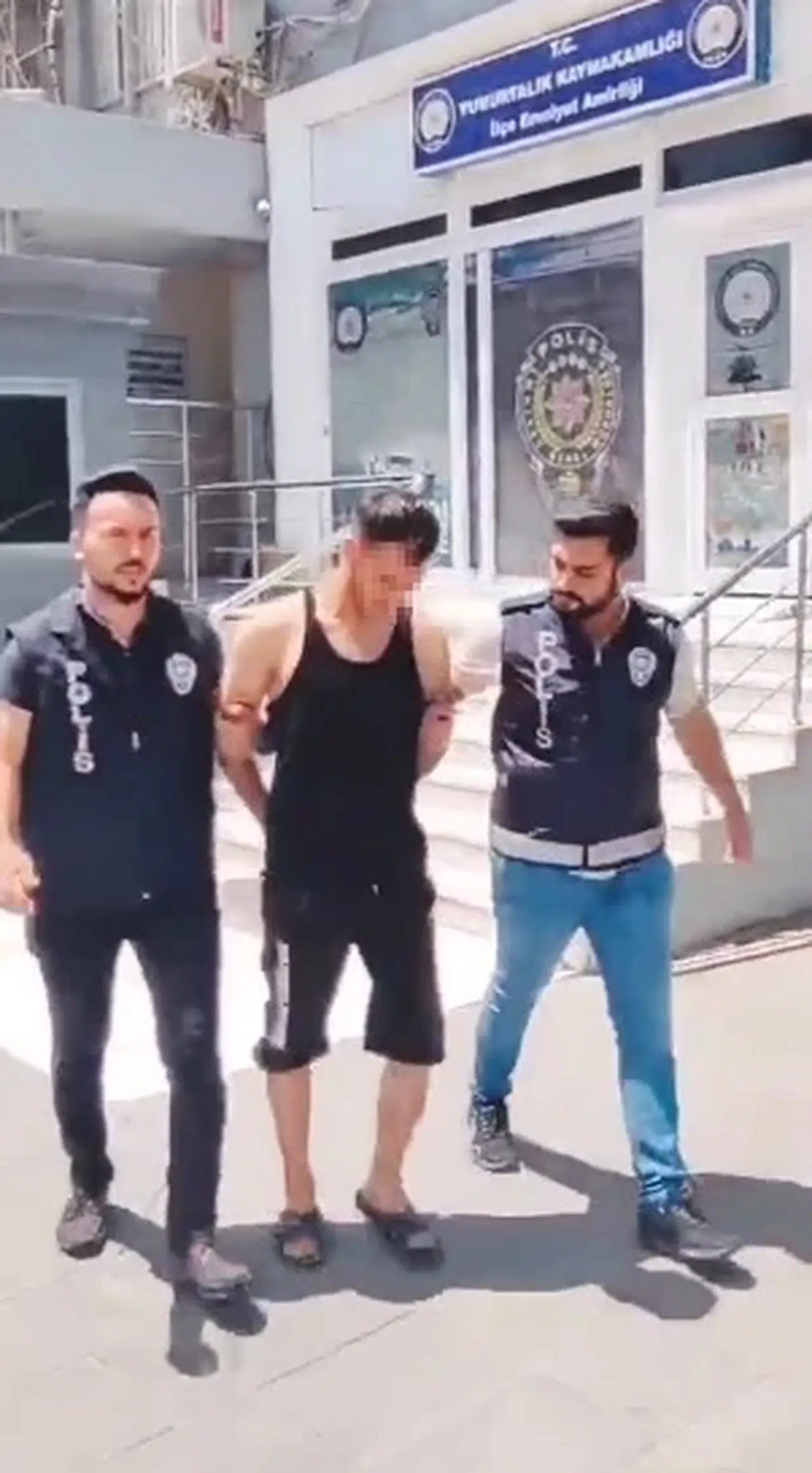 Yumurtalık'ta 15 yıl hapis cezasıyla aranan kişi yakalandı