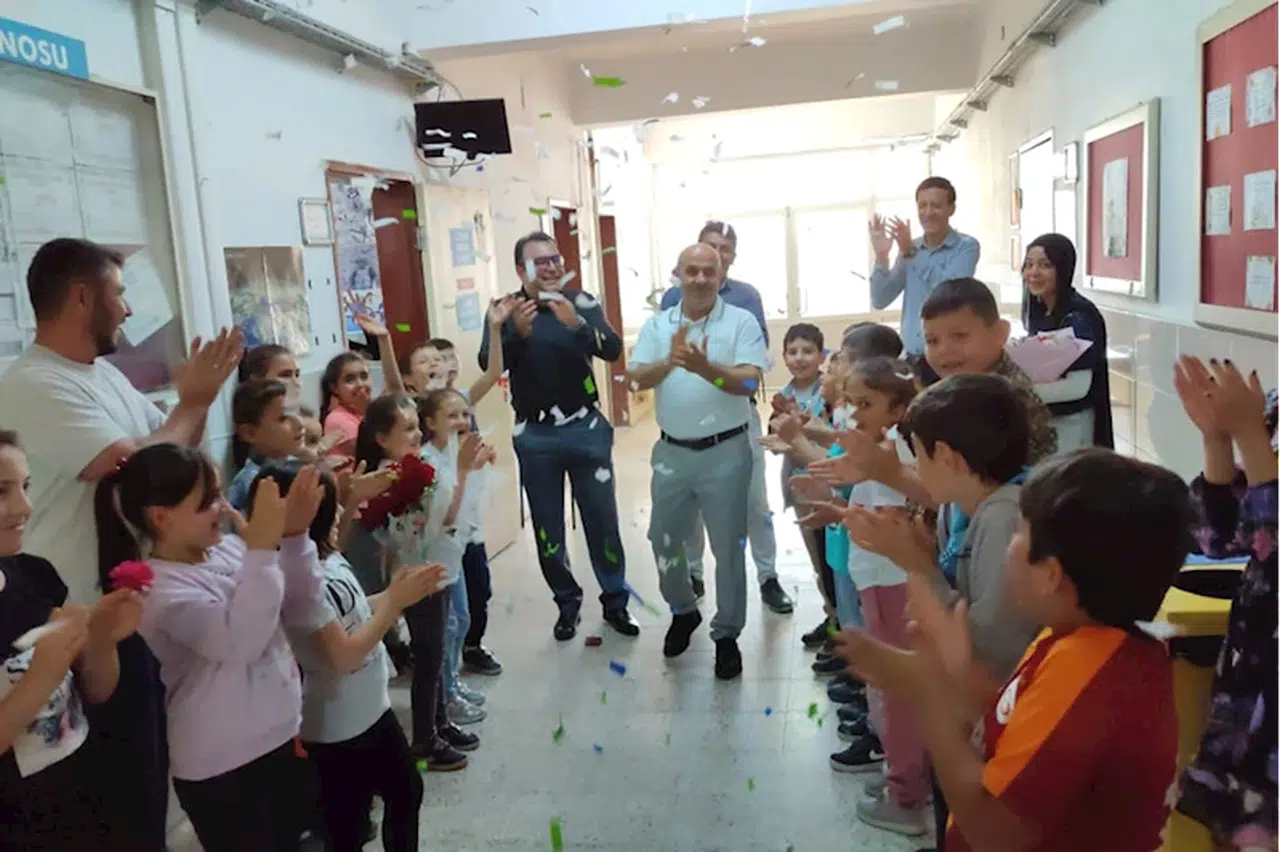 Ordu'da 24 yıllık öğretmene duygulandıran veda