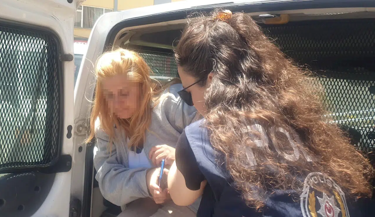 Isparta'da evden altın çalan kadınlar, Ankara'da yakalandı