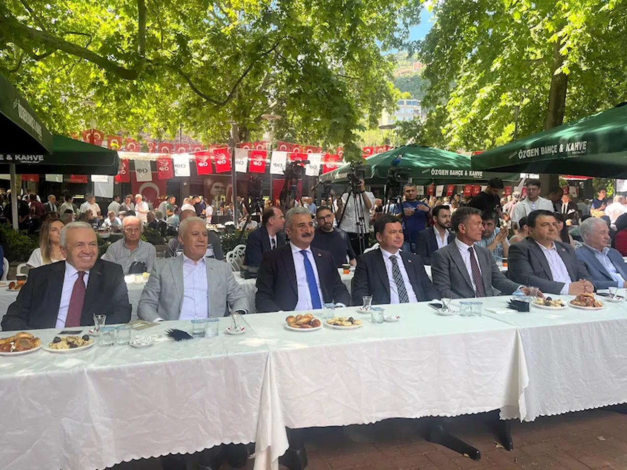 CHP Bursa İl Örgütü, bayramlaşma programında bir araya geldi