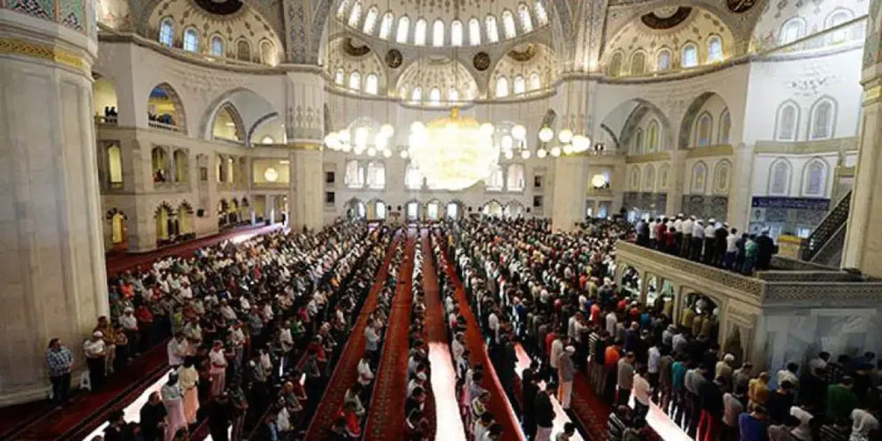 2024 Artvin'de Kurban Bayramı namazı saat kaçta? Artvin'de bayram namazı saat kaçta?