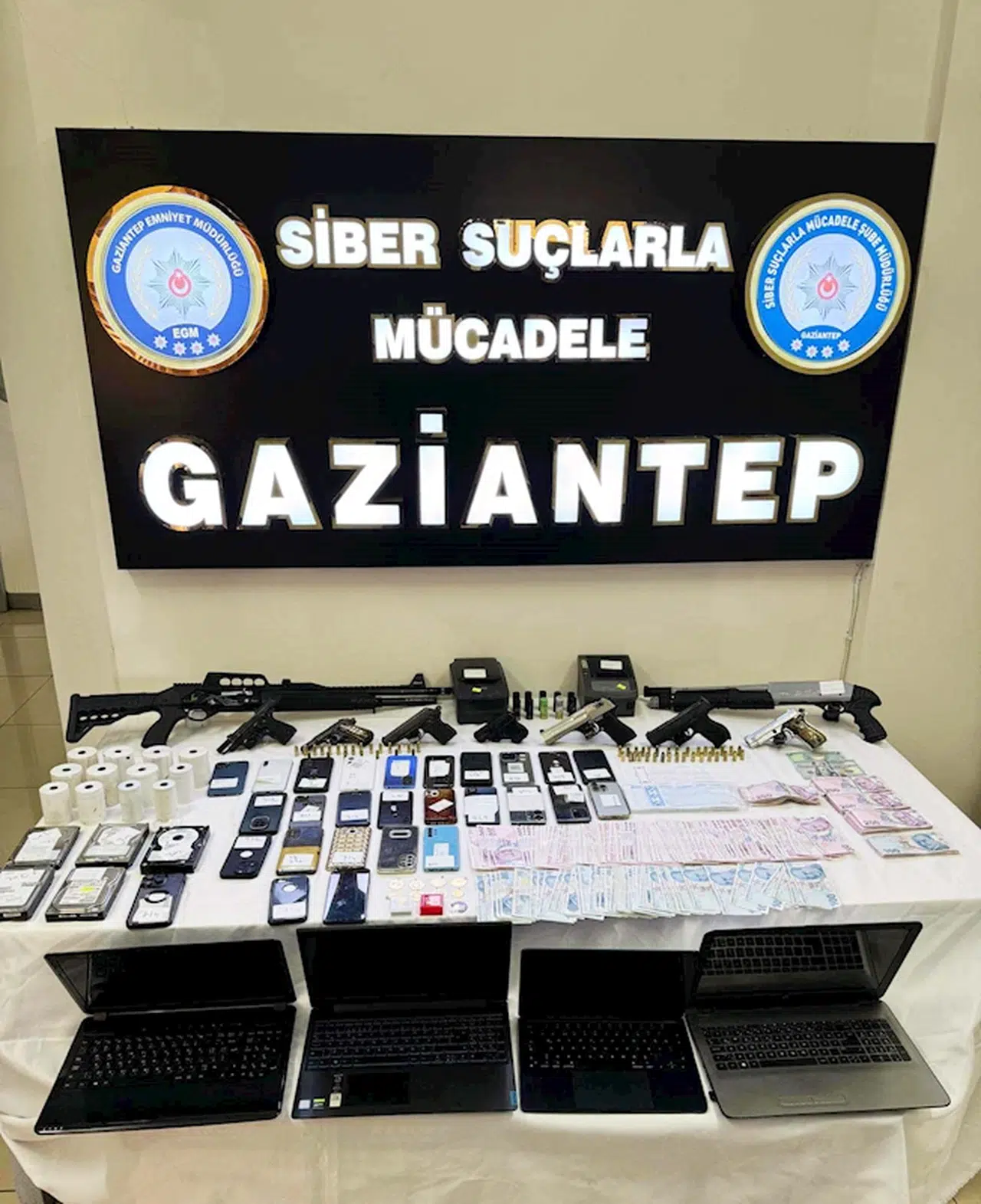 Gaziantep'te yasa dışı bahis operasyonunda 12 tutuklama