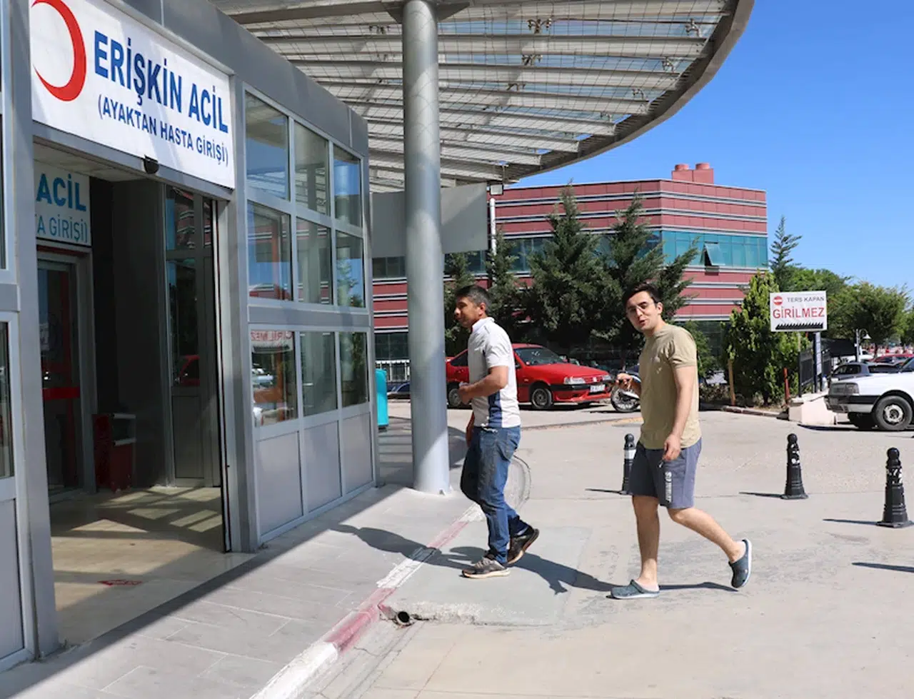 Kurban keserken yaralananlar hastaneye koştu