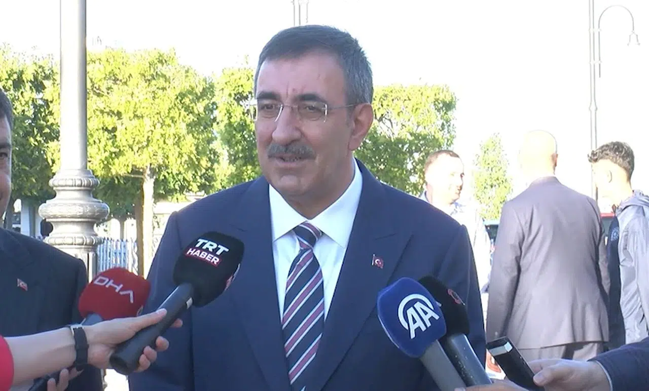 Cumhurbaşkanı Yardımcısı Yılmaz: Ülkemiz huzur içinde bayramı karşıladı