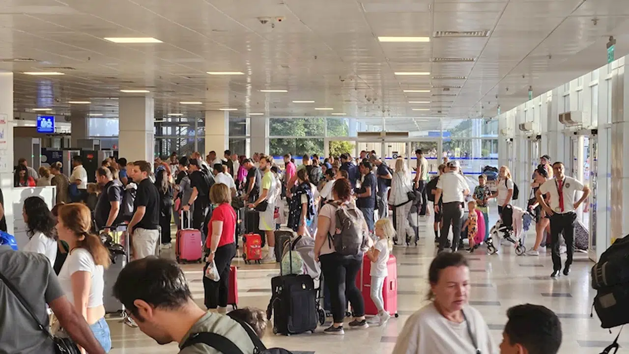 Antalya Havalimanı’nda arife rekoru