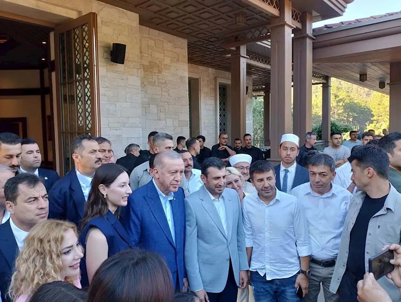 Cumhurbaşkanı Erdoğan bayram namazını Muğla'da kıldı