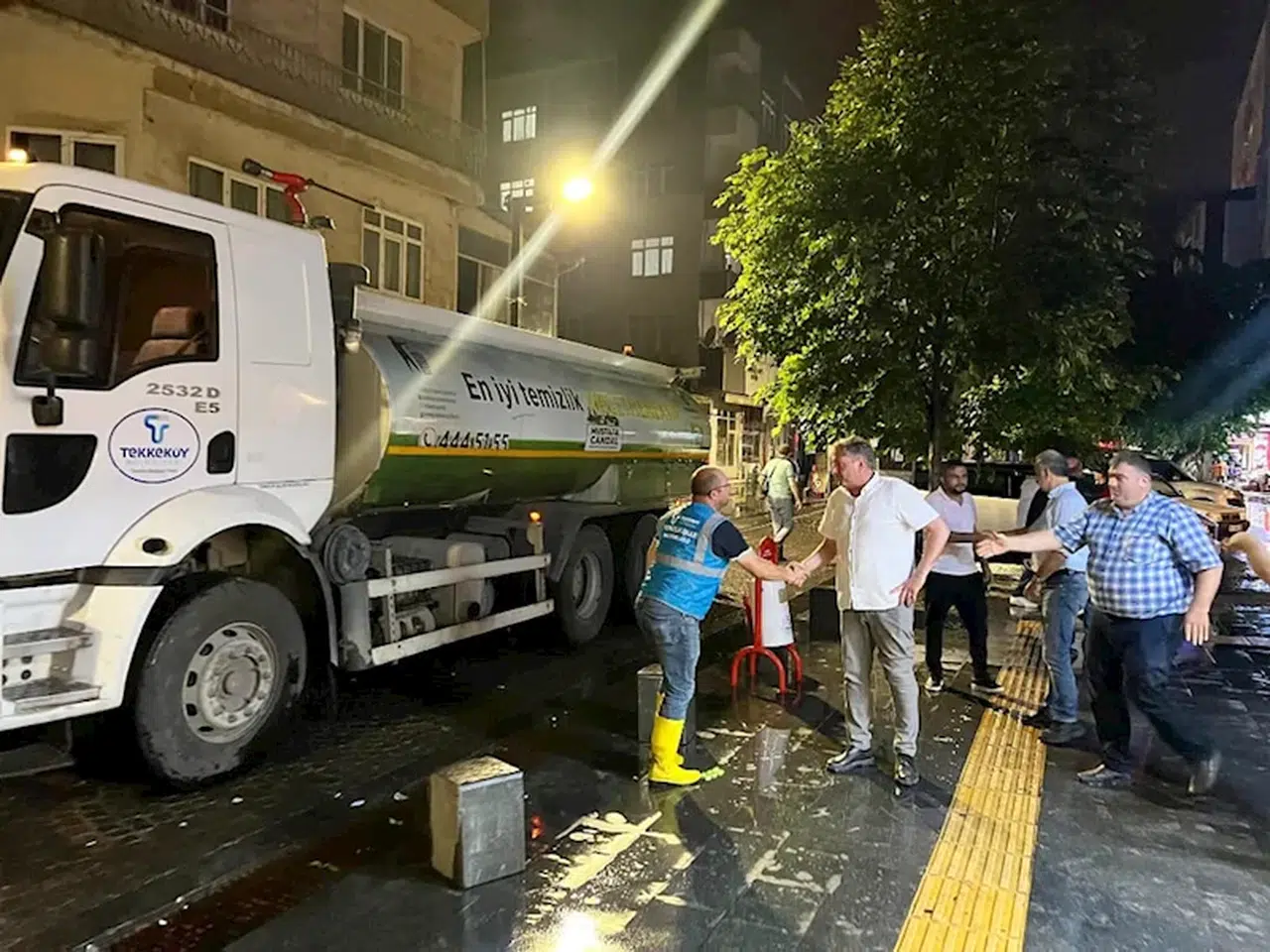 Tekkeköy'de Kurban Bayramı temizliği yapıldı