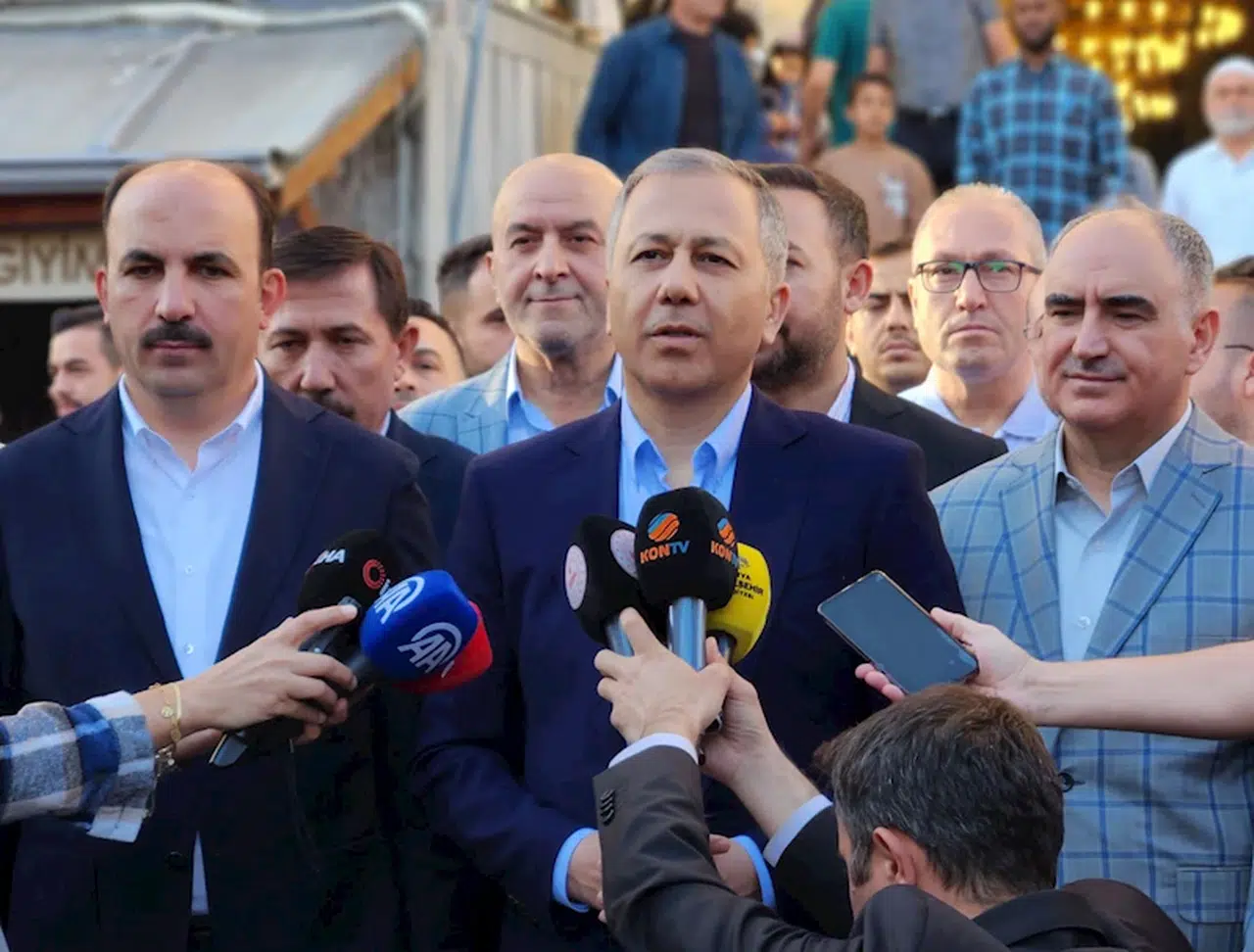 Bakan Yerlikaya:  Bayramlar, kardeşliğin yoğunlaştığı günlerdir 