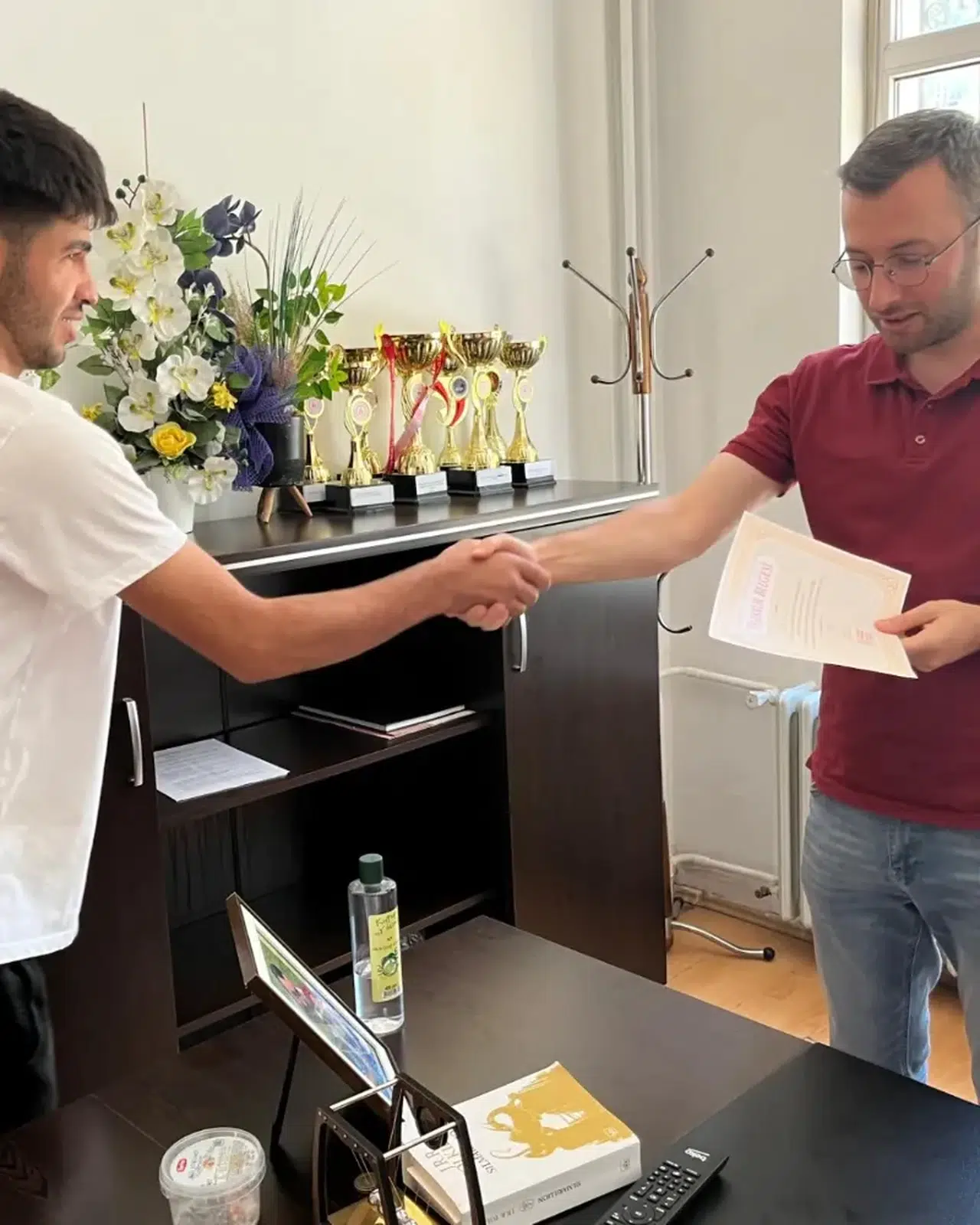 Şah Sultan Erkek Öğrenci Yurdunda Gençlere Katılım Belgeleri Takdim Edildi