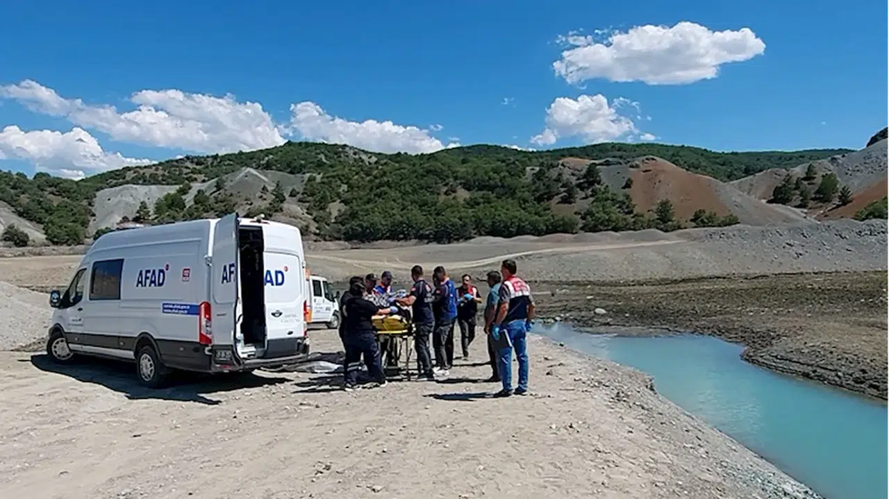 Çorum'da serinlemek için gölete giren genç boğuldu