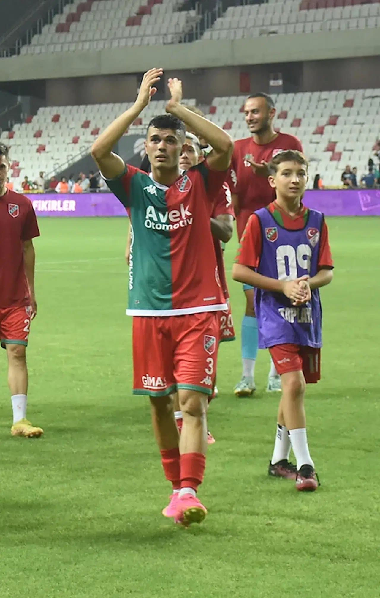 Karşıyakalı Ferdi'ye Bodrum talip