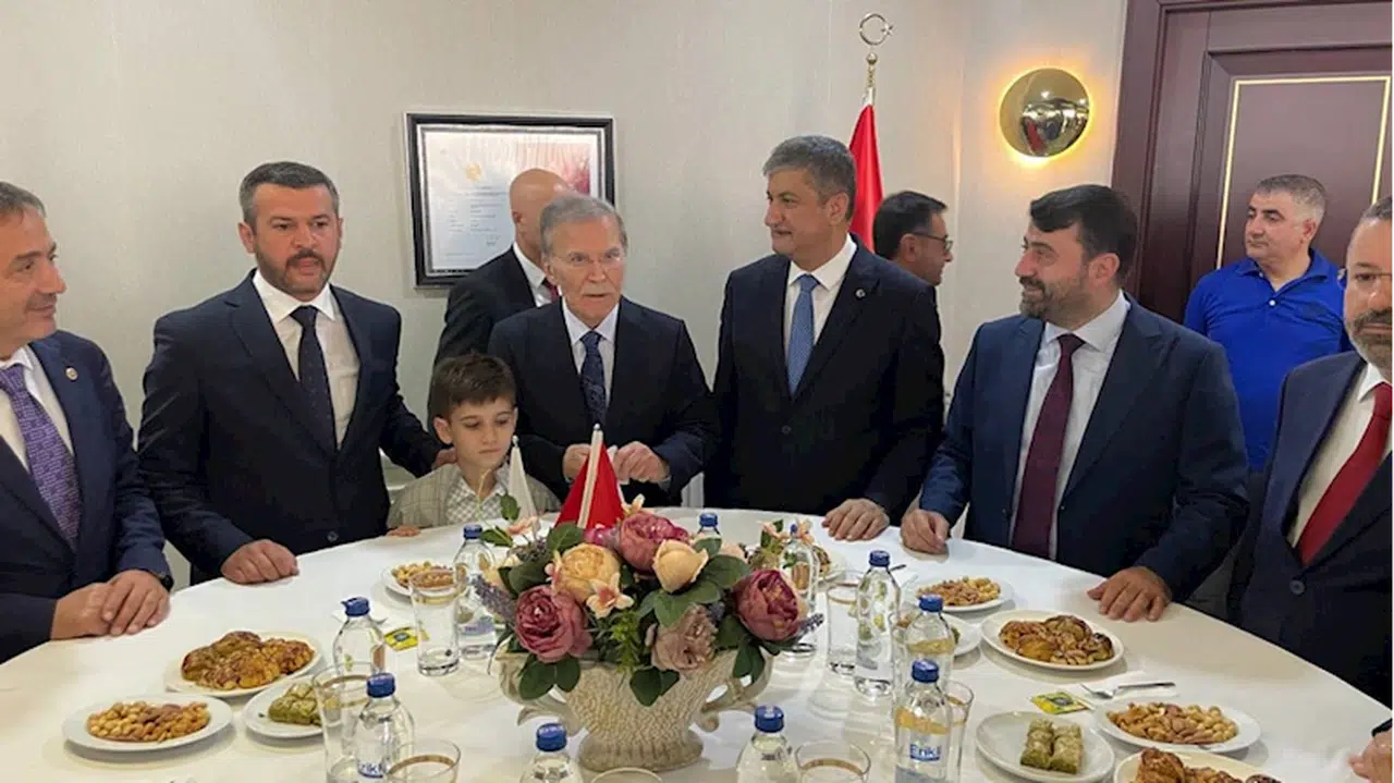 Cumhurbaşkanlığı YİK Üyesi Şahin, Karabük'te bayramlaşma programına katıldı: