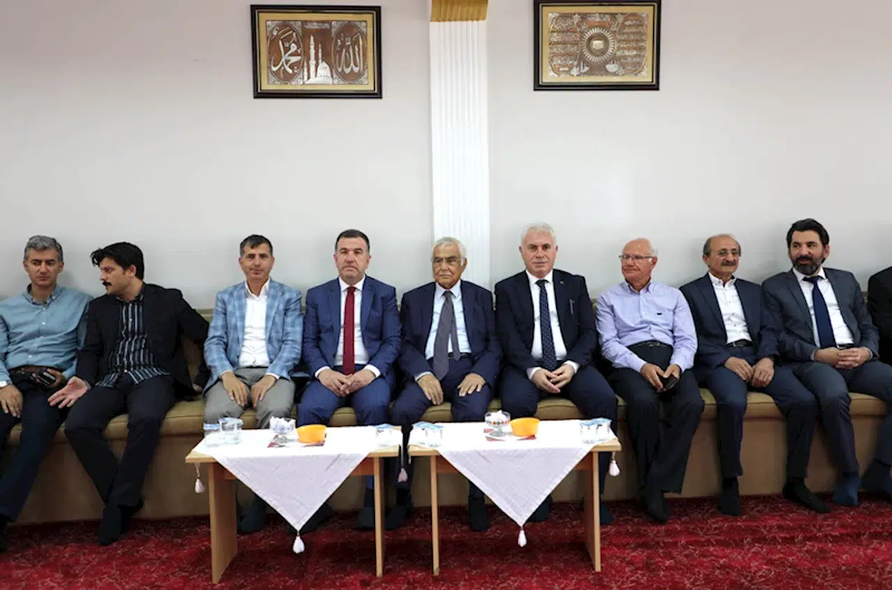 Bayburt'ta bayramlaşma programı düzenlendi