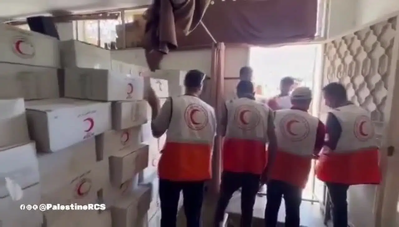 Filistin Kızılayı,Türk Kızılayı desteğiyle Gazzeli 4 bin 116 aileye hijyen kiti dağıttı