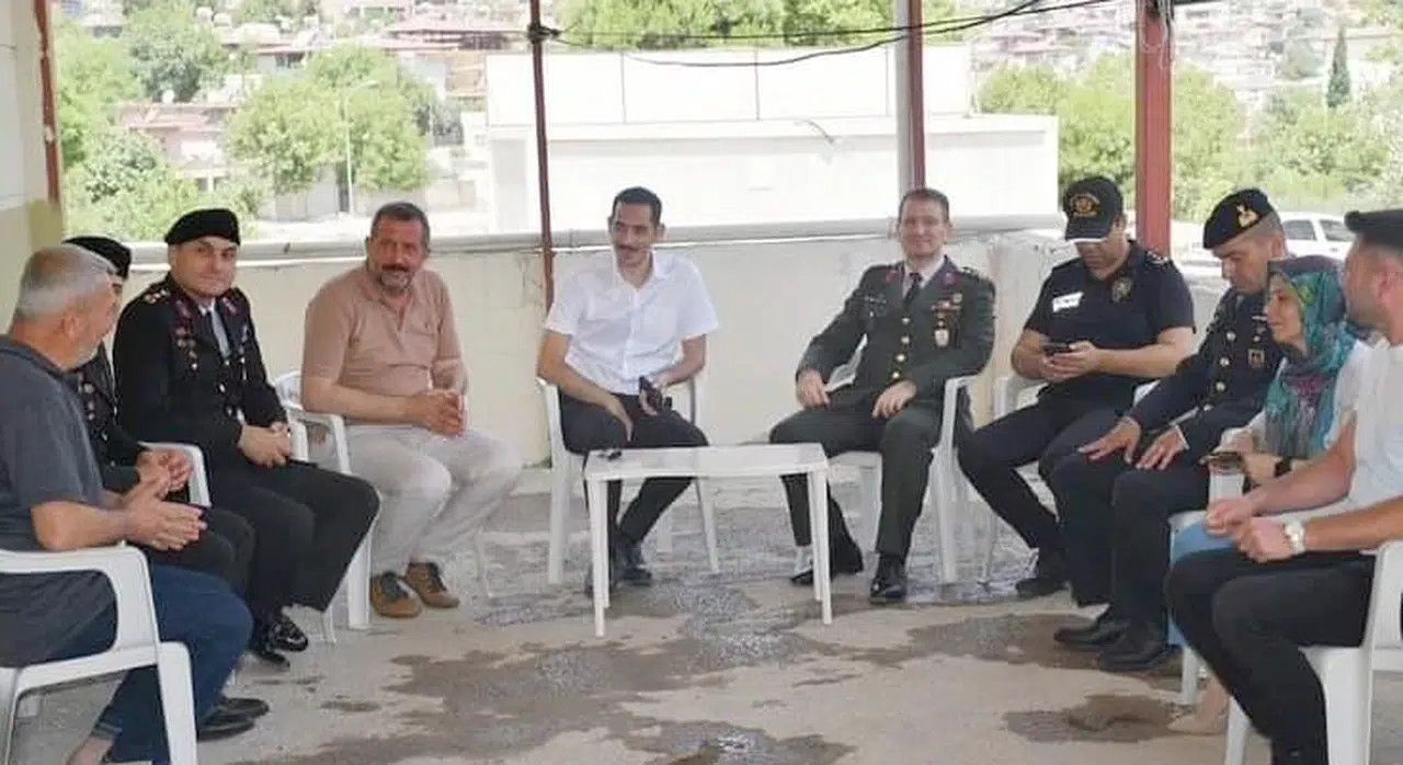 Kaymakam Soylu şehit ve gazi ailelerine ziyaret