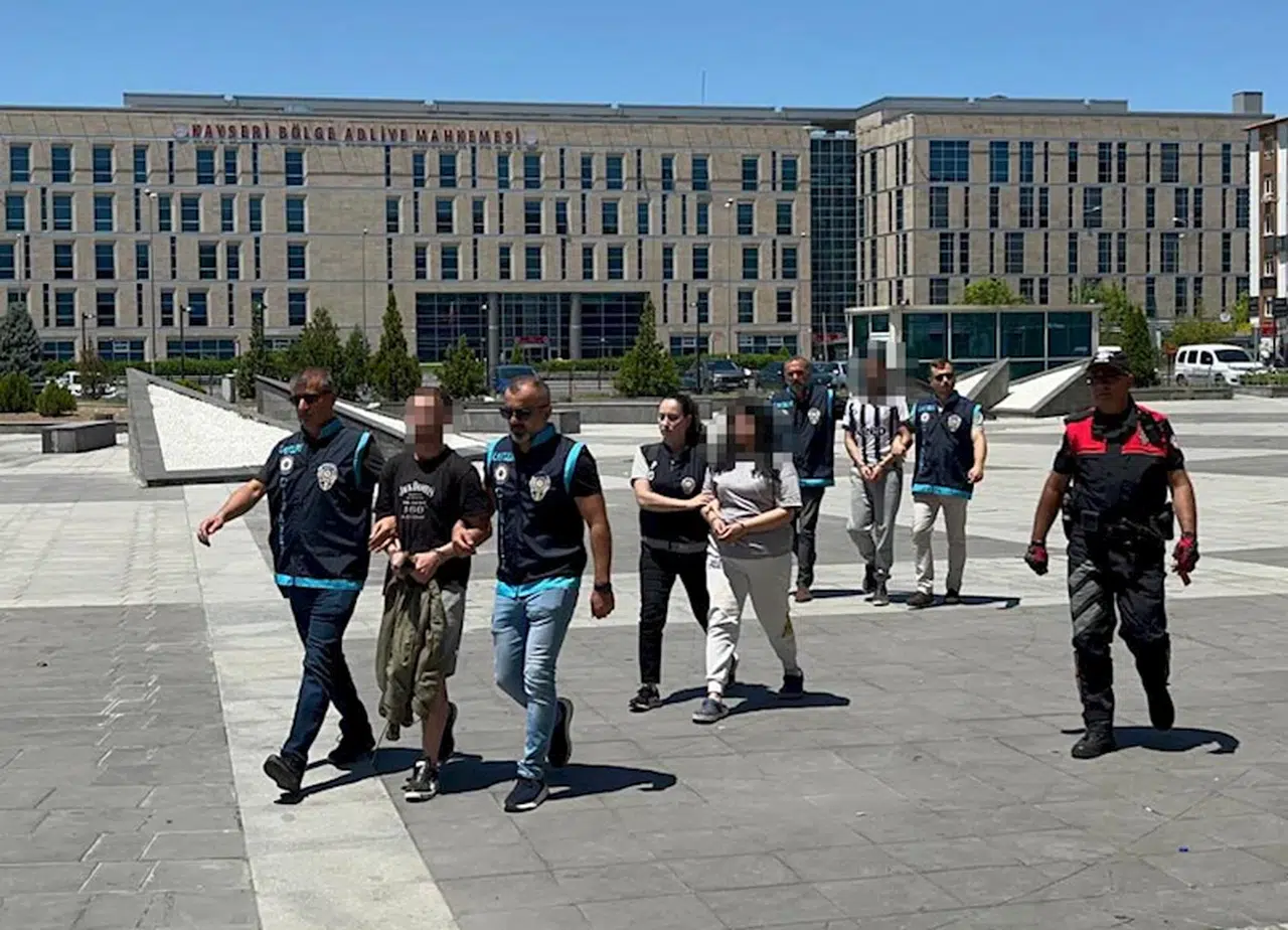 Kayseri'de bıçaklı kavga: 1 ölü (2) 