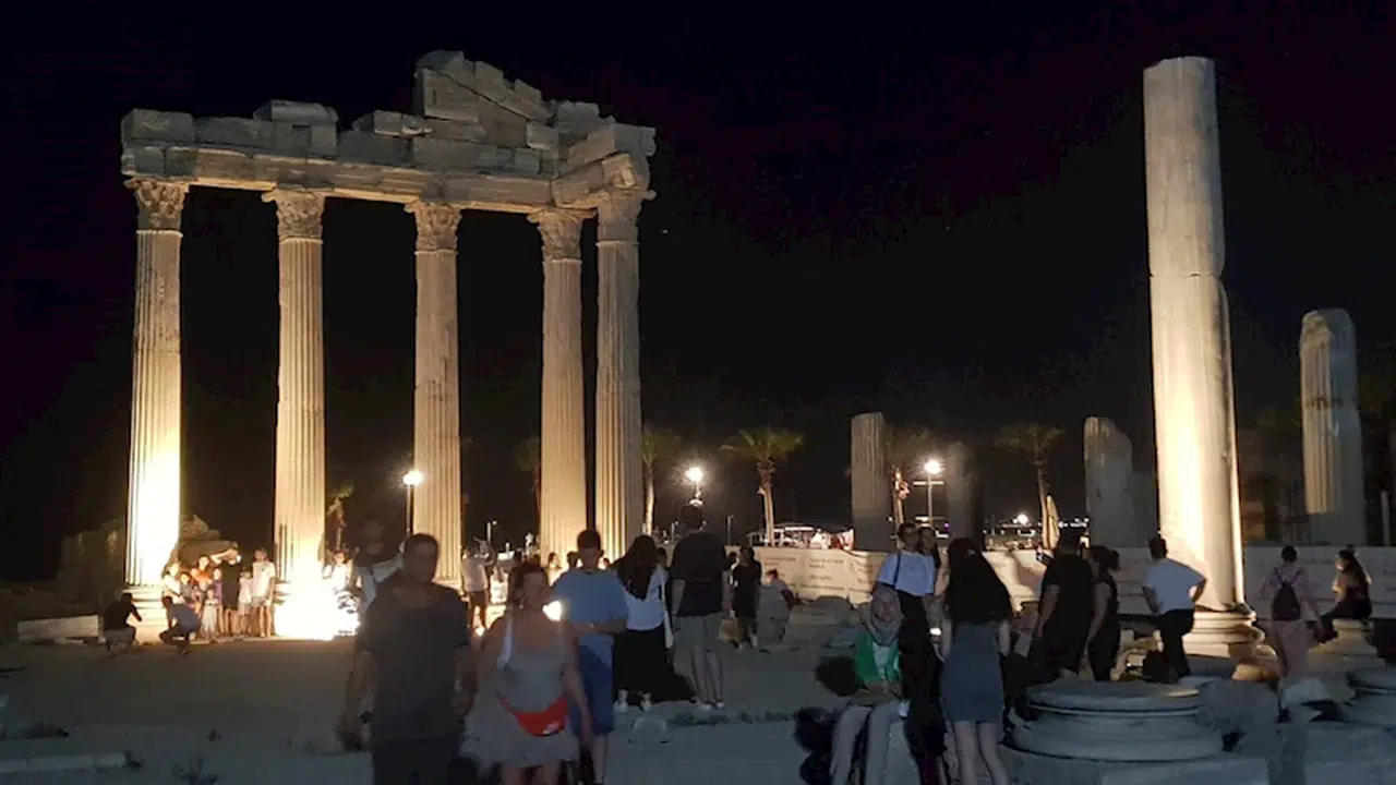 Side Antik Kenti'nde gece ziyareti