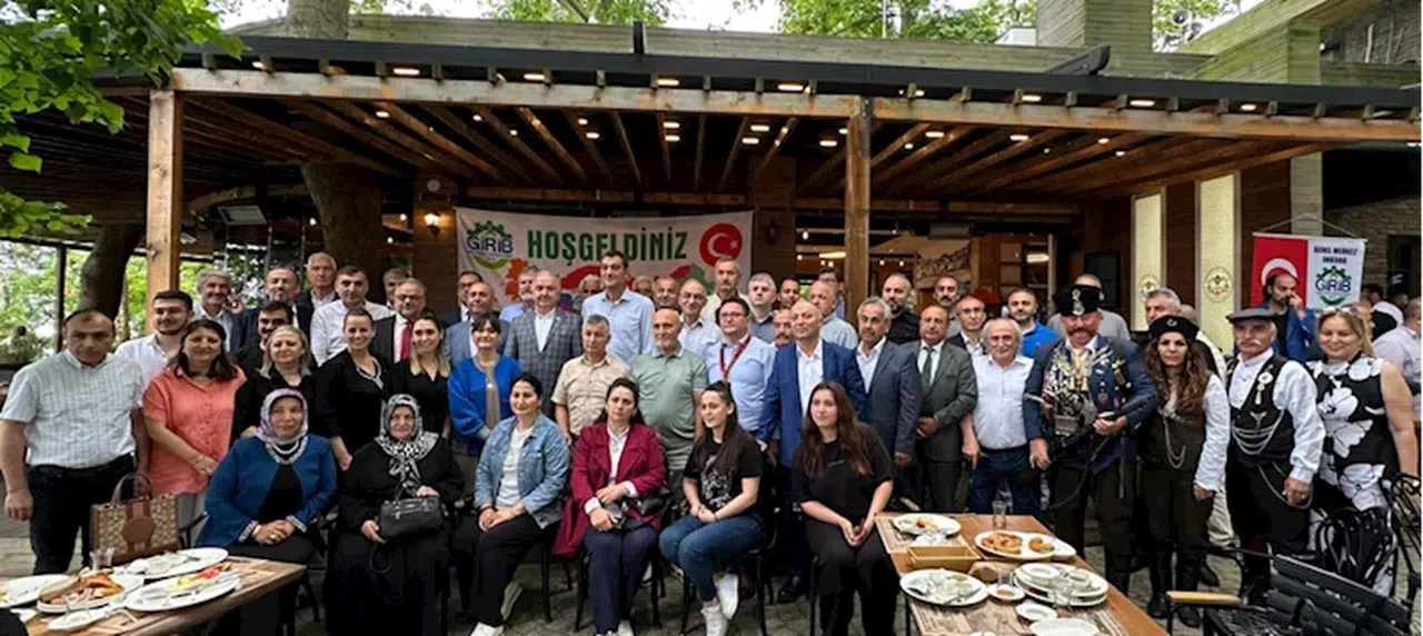 Giresun'da bayramlaşma programı düzenledi