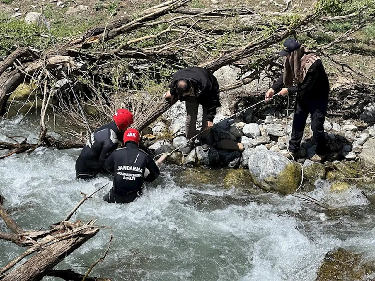 Van'da kayıp 4 yaşındaki çocuğun cansız bedeni bulundu