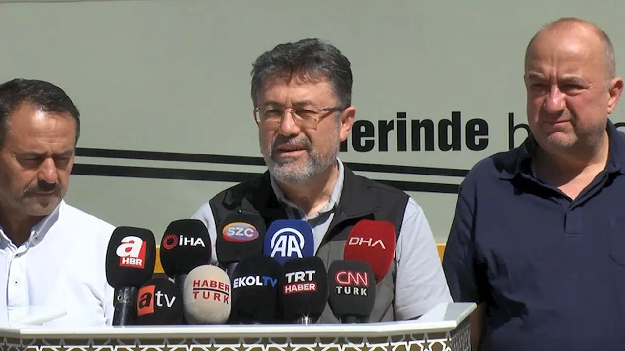 Bakan Yumaklı: Çanakkale- Eceabat yangını kontrol altına alındı (5)