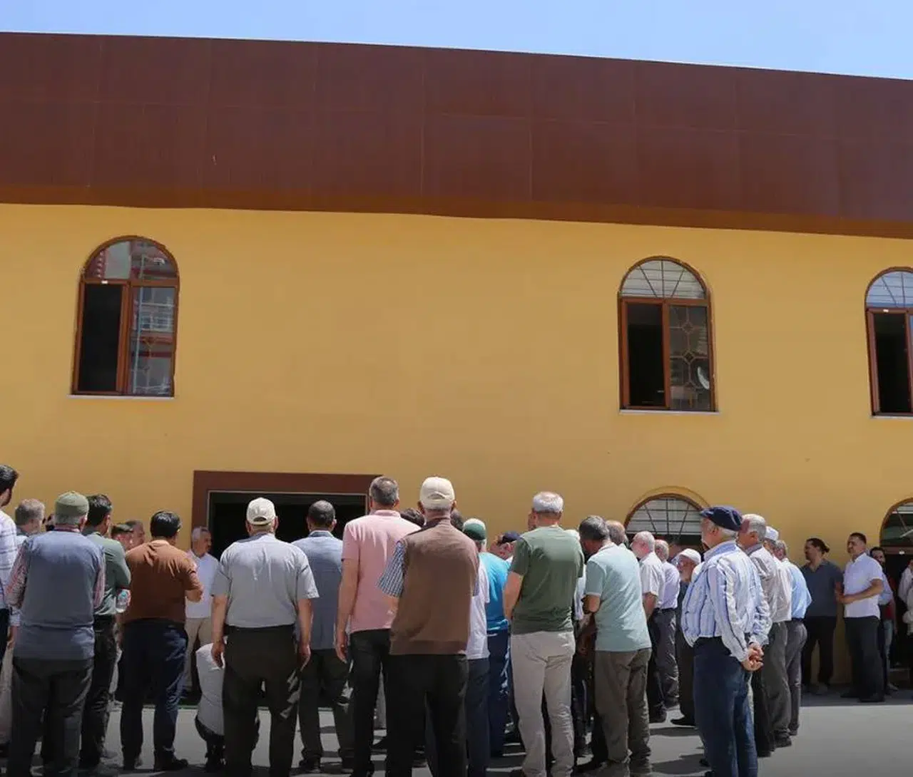 Oltu'da Yeni İlim Merkezi Açıldı: Başkan Çelebi Katıldı