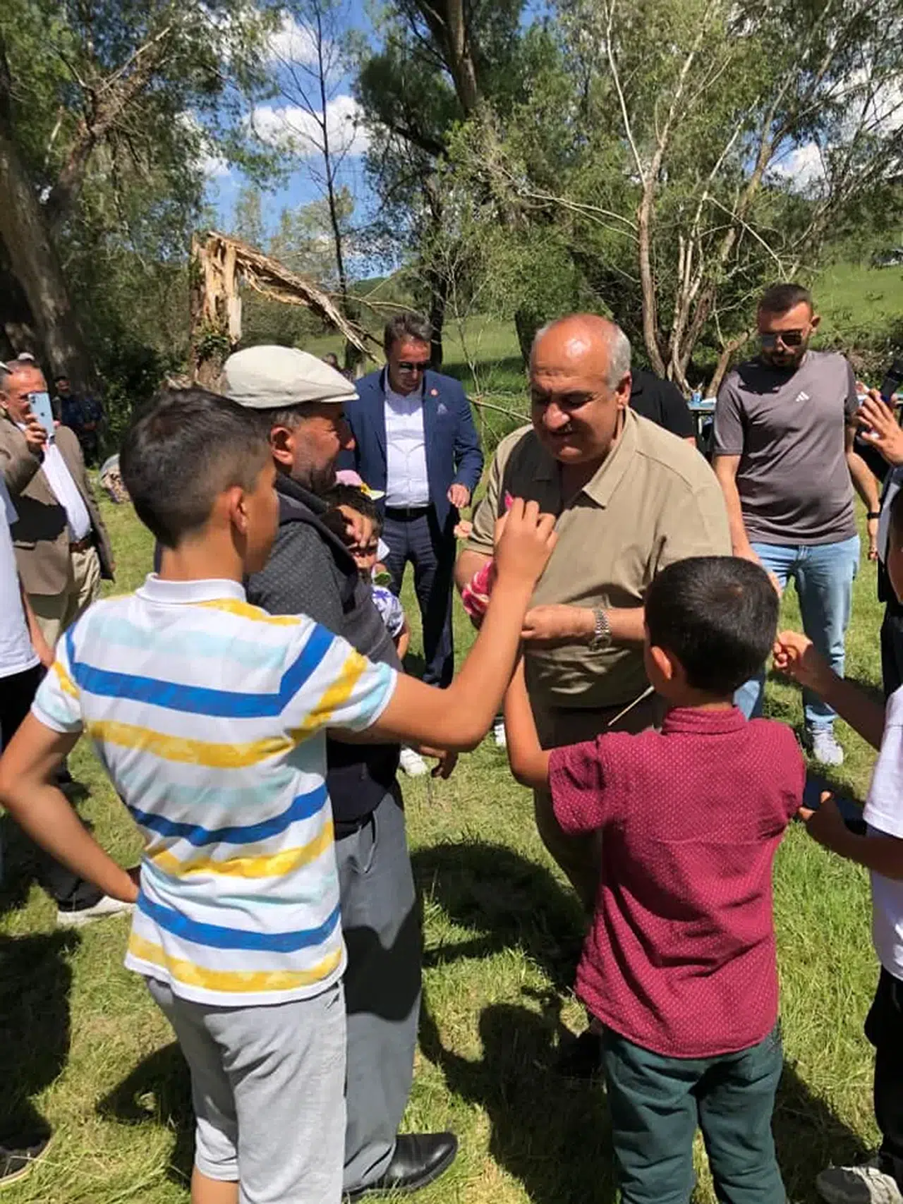 Aziziye Belediye Başkanı Akpunar'dan Teşekkür: Ovacık'ta Kardeşlik Rüzgarları Esti