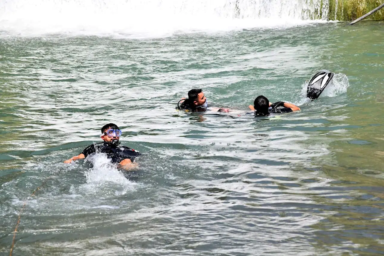 Serinlemek için girdiği sulama bendinde boğuldu