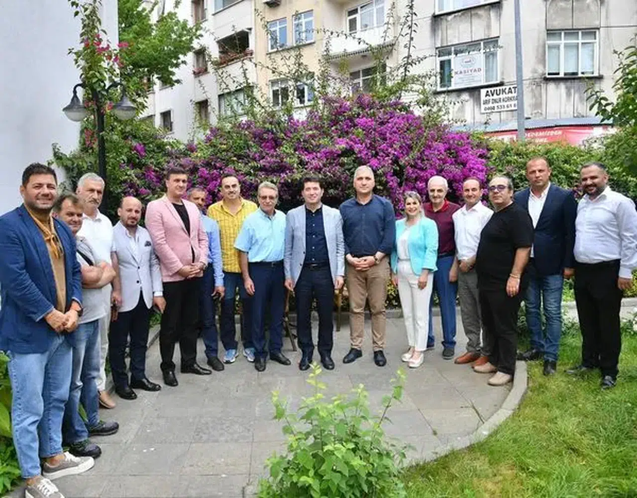 Sanat ve Edebiyatın Buluşma Noktası: Trabzon Sanatevi'nde Bayram Etkinliği