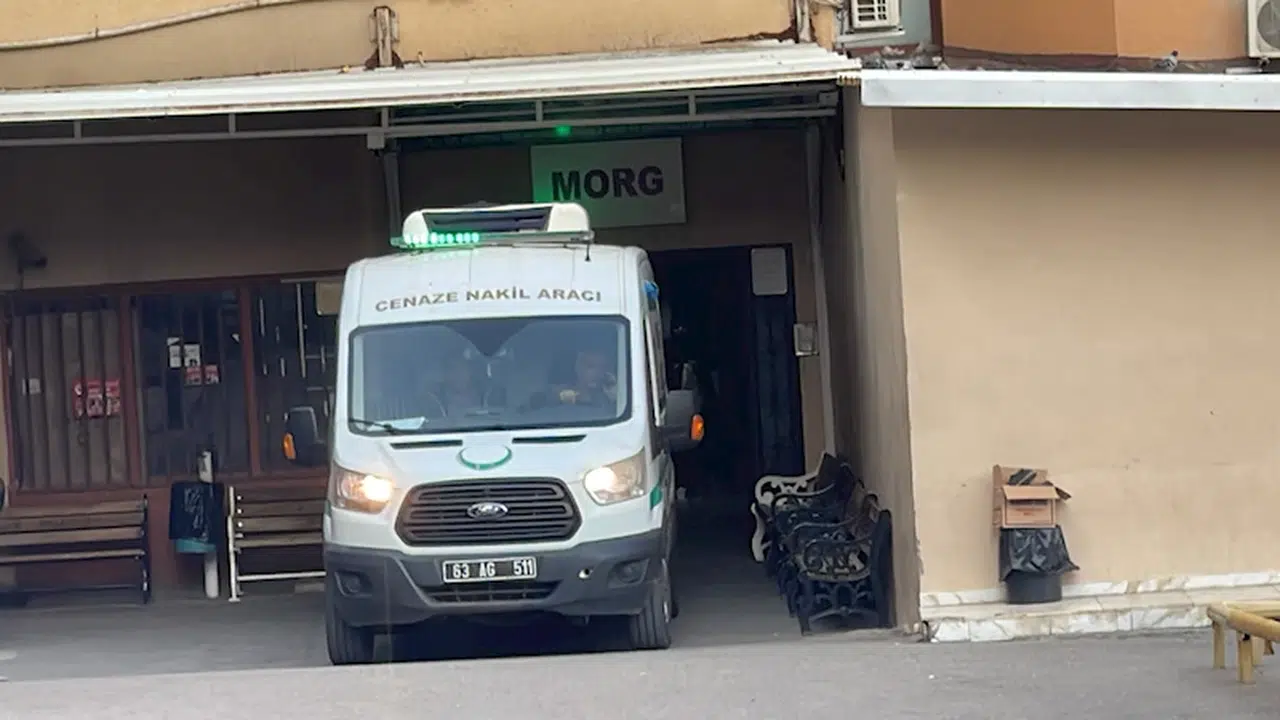 Şanlıurfa'da otomobil tankere çarpı: 1 ölü, 1 yaralı