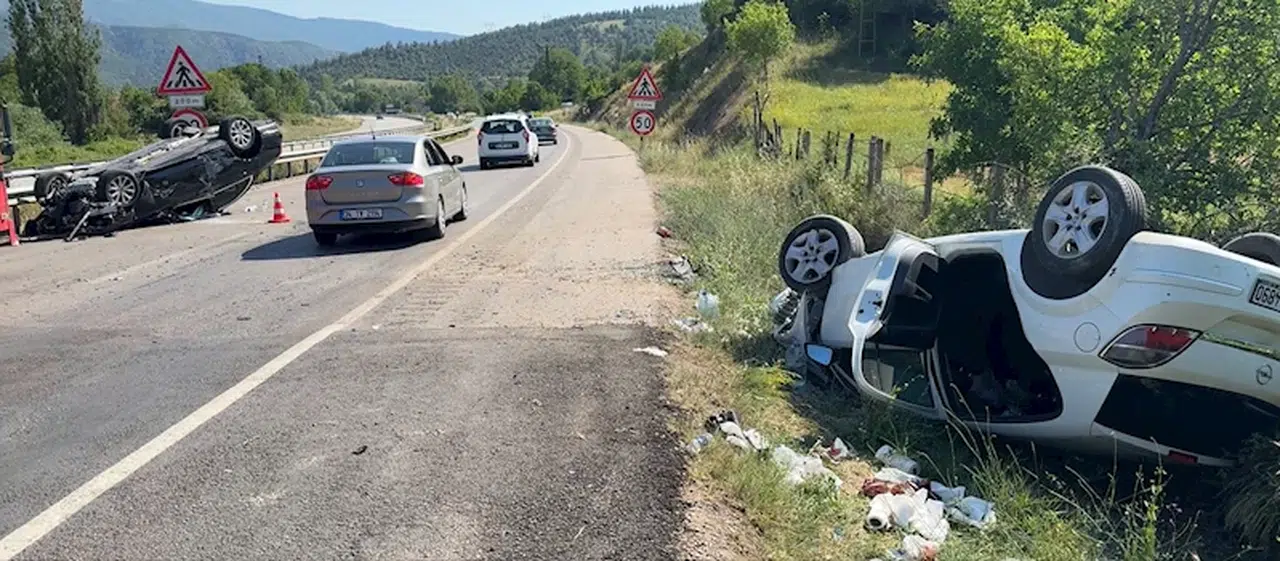 Karabük'te iki otomobil çarpıştı: 1 ölü, 5 yaralı