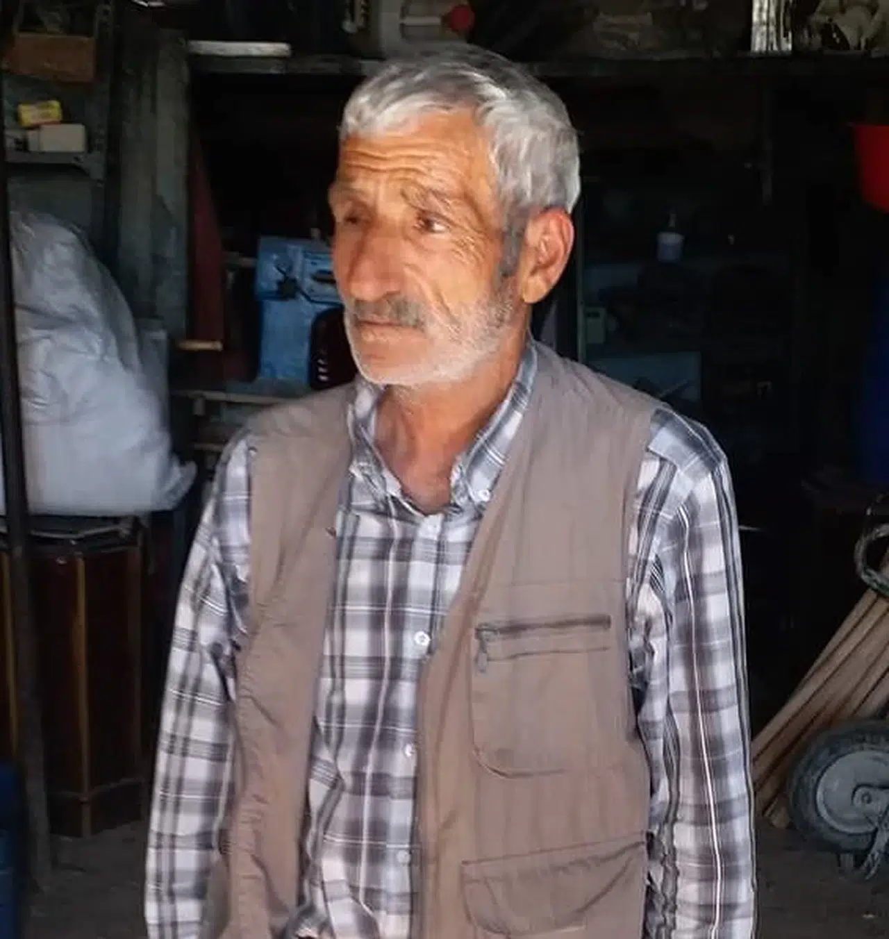 Yalnız yaşadığı evinde ölü bulundu