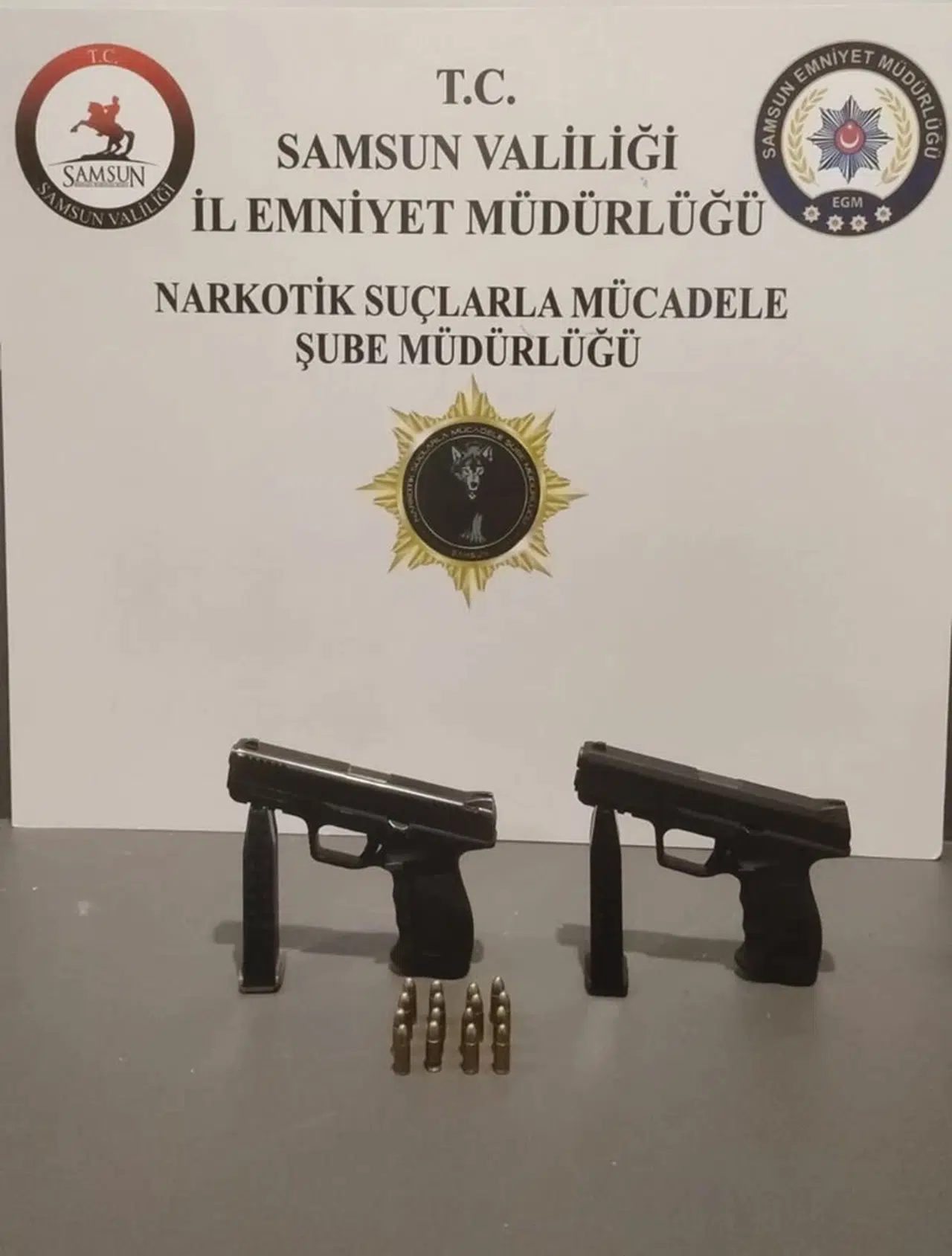 Samsun'da aracında ruhsatsız silah bulunan zanlı yakalandı