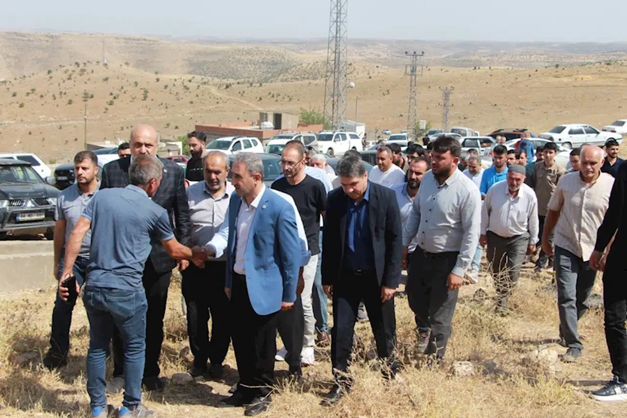 Diyarbakır-Mardin sınırındaki yangında ölü sayısı 14'e çıktı (2)