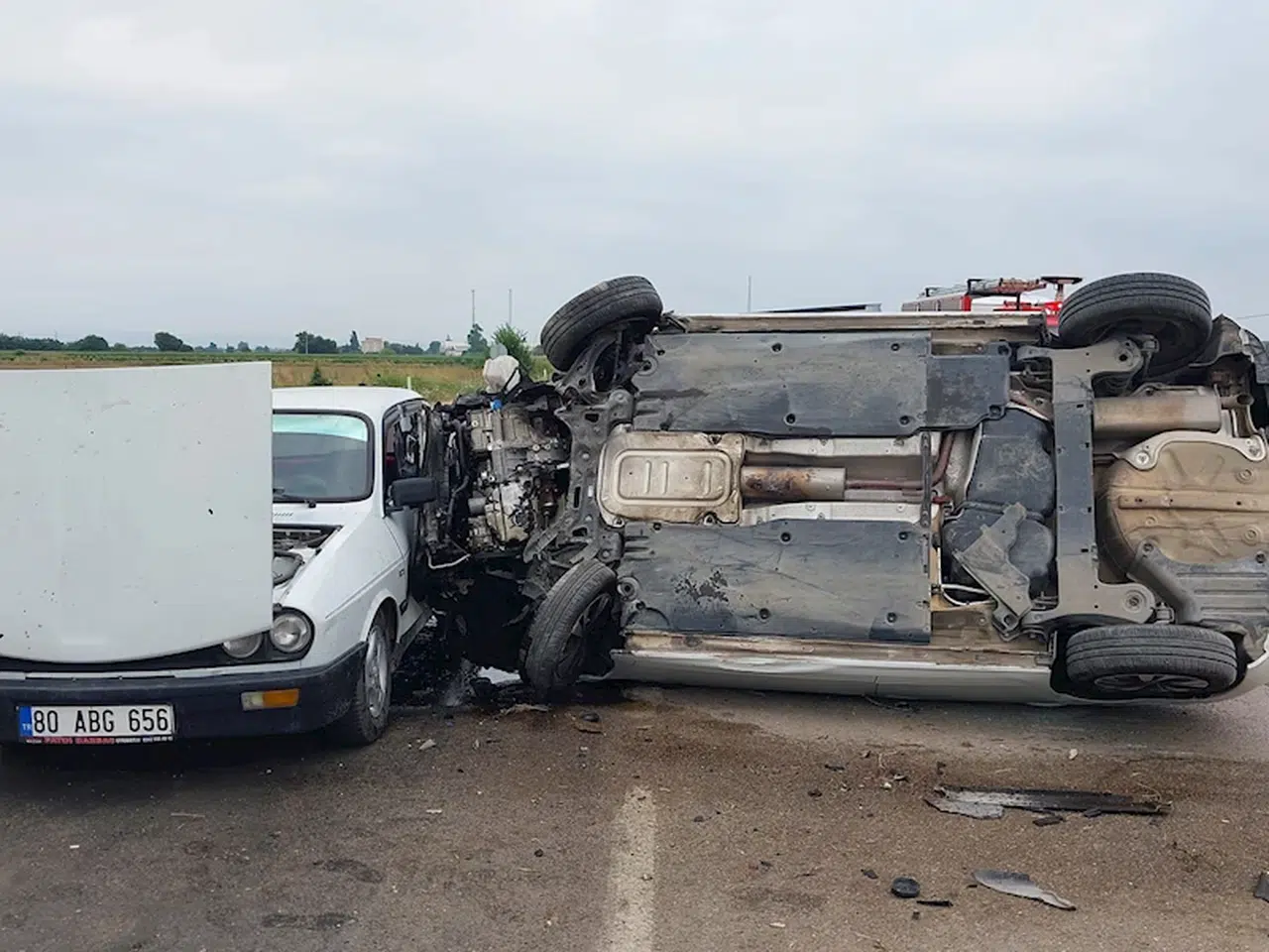 Kozan'da 3 aracın karıştığı kazada 3 kişi yaralandı