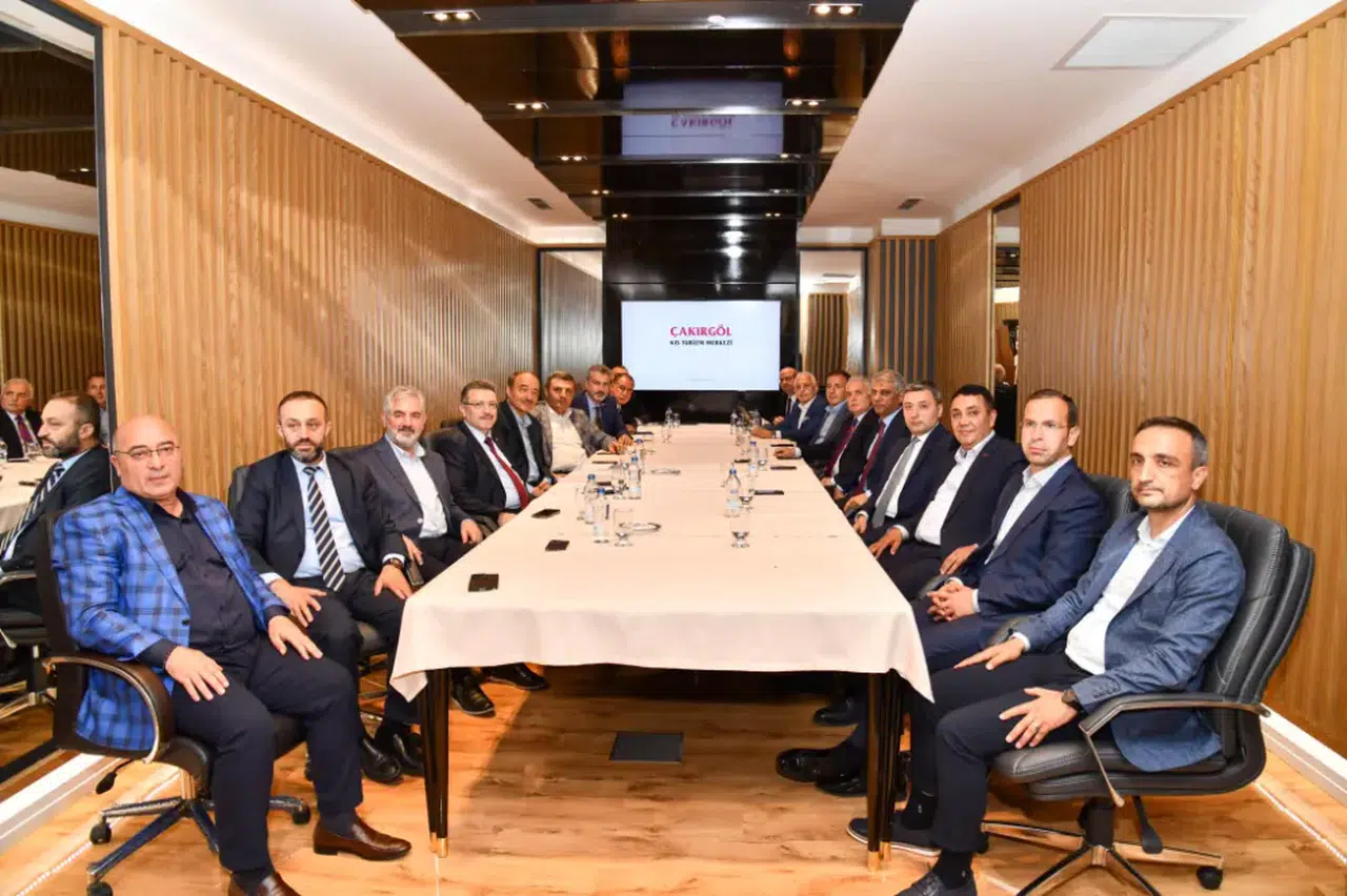 Trabzon ve Gümüşhane, Çakırgöl Turizm Projesinde İş Birliğine Gidiyor