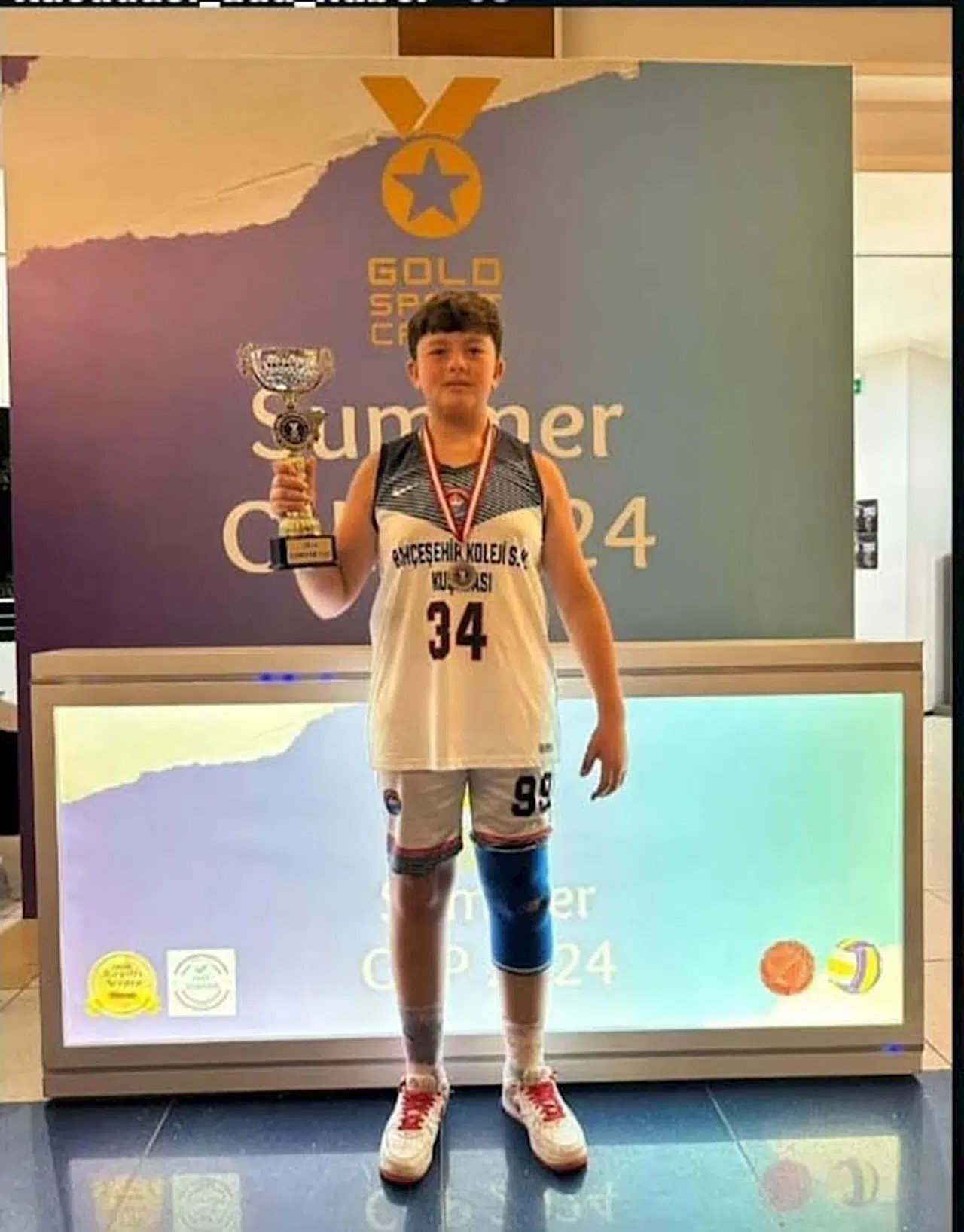 Motosiklet çarpan 13 yaşındaki Mehmet Batu, son yolculuğuna uğurlandı