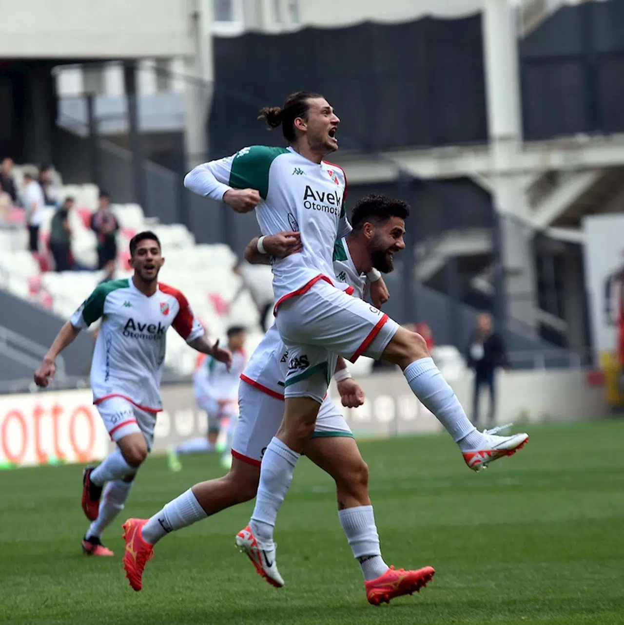 Karşıyaka'da Fatih belirsiz