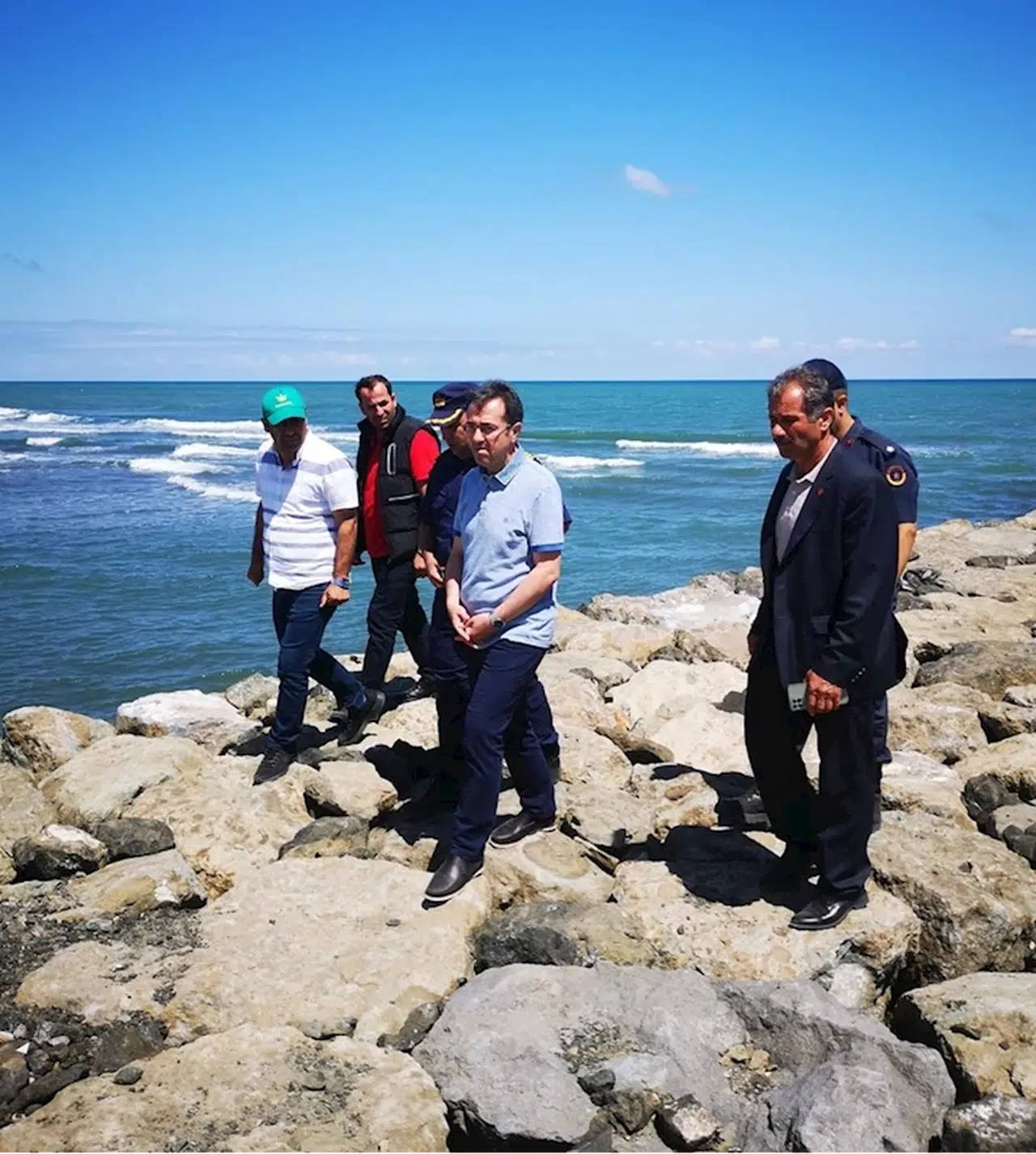 Samsun'da iki gün önce denizde kaybolan genci arama çalışmaları sürüyor