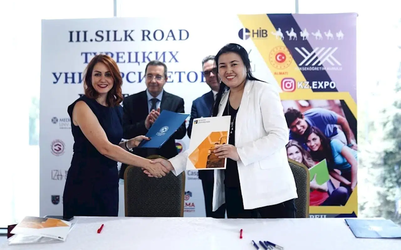 Türk Üniversiteleri Fuarı'nda, Alanya Üniversitesi'ne yoğun ilgi