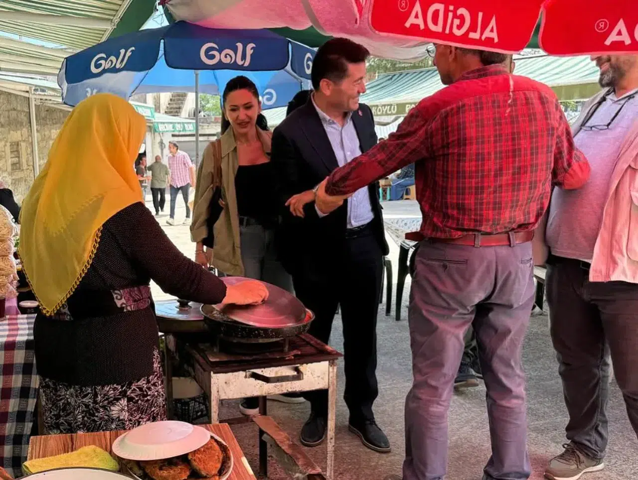 Başkan Kaya, Kireçhane Köylü Pazarı'na Destek Verdi