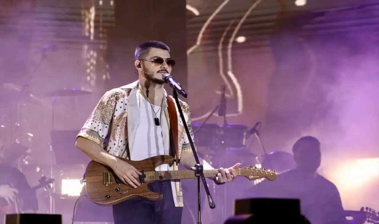 Ünlü Şarkıcı Semicenk, Trabzon Kültür Yolu Festivali'nde Unutulmaz Bir Konser Verdi