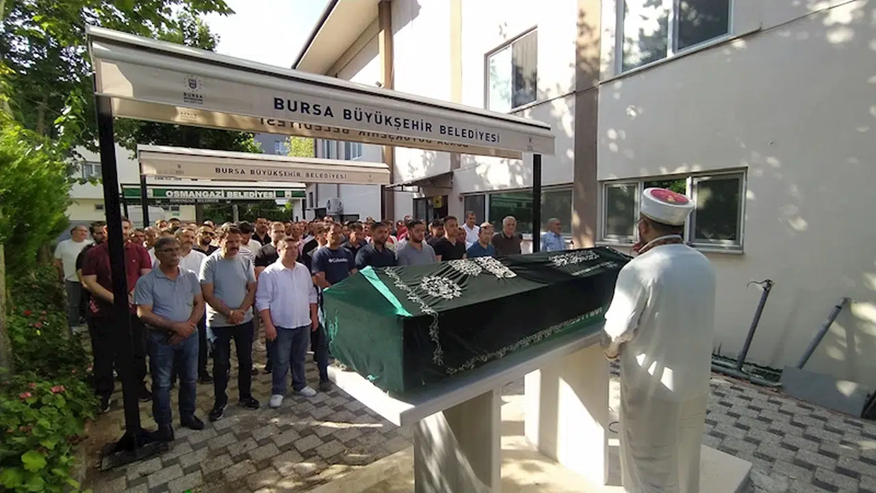 Jet ski kazasında ölen Kübra'dan geriye göl kenarında çekildiği görüntüler kaldı (3)