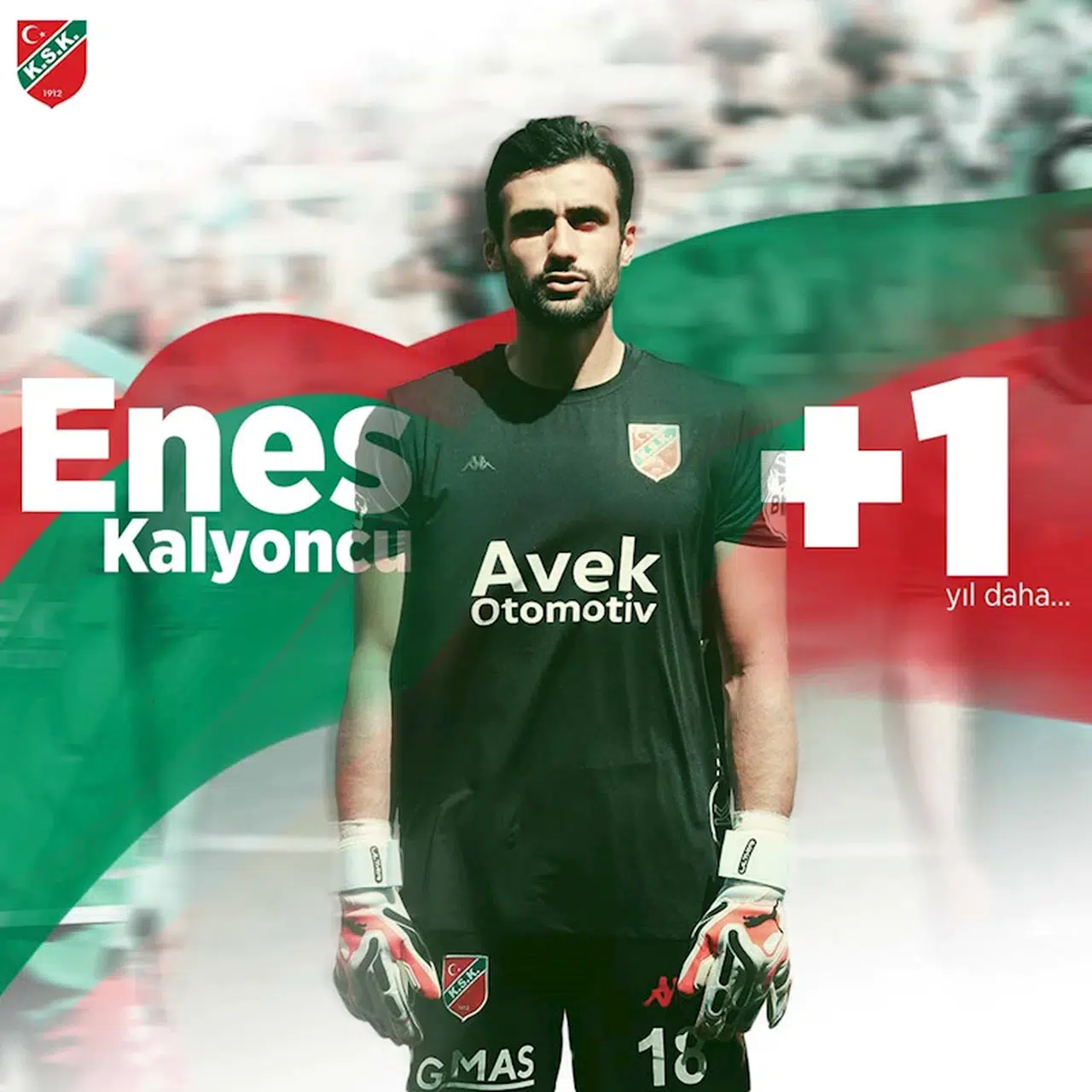 Karşıyaka'da kaleci Enes de uzattı