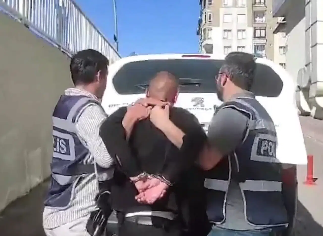 Kayseri'de 15 ayrı suçtan 23 yıl hapis cezası ile aranan firari hükümlü yakalandı