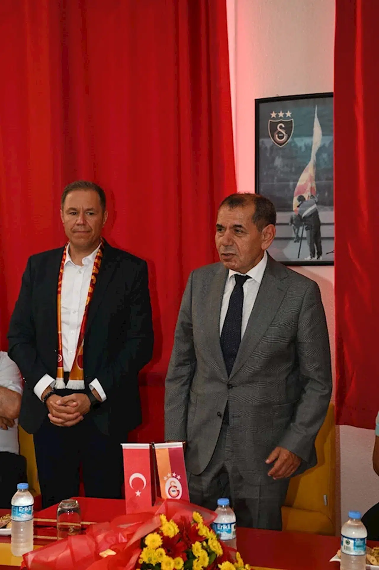 Galatasaray Başkanı Özbek'ten A Milli Takım'a destek