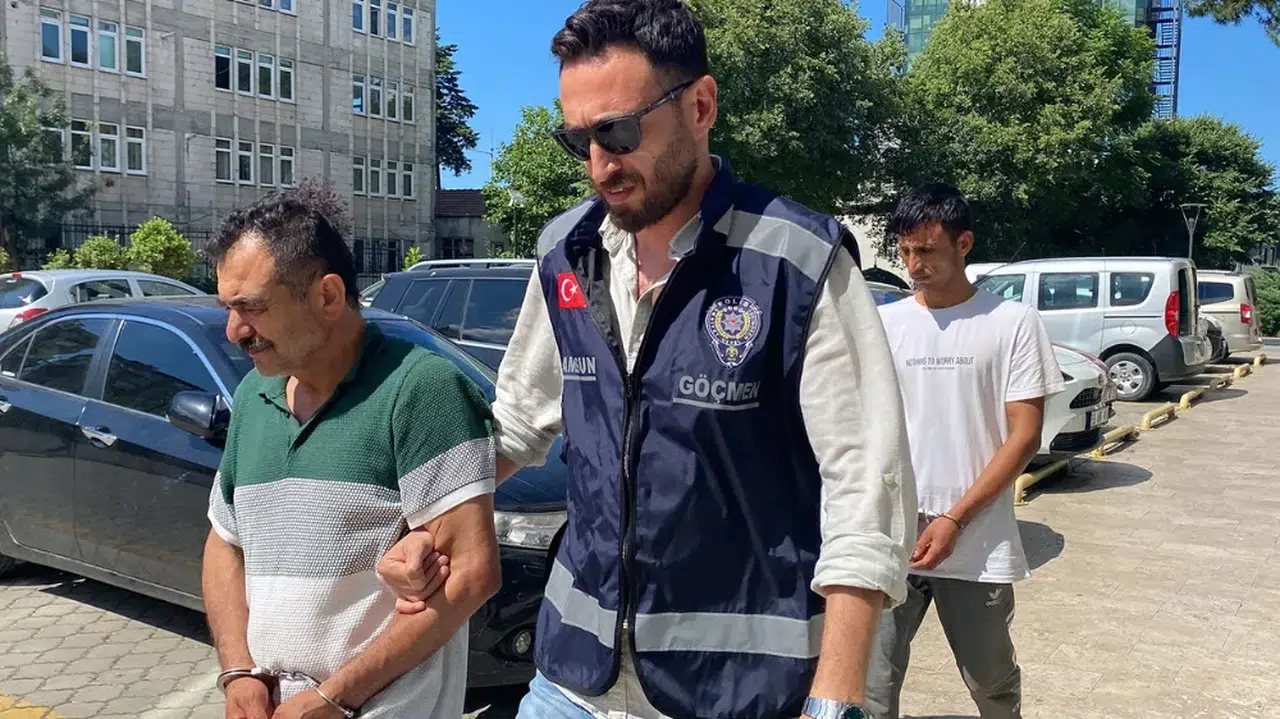 Rize'de Afganistan uyruklu 4 kaçak göçmen yakalandı