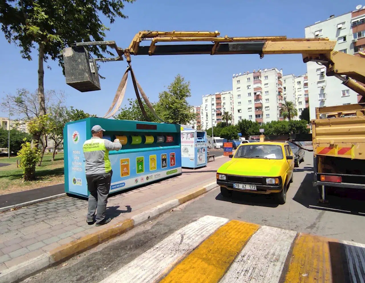 Kepez'de 'Mobil Atık Getirme Merkezleri' yenilendi