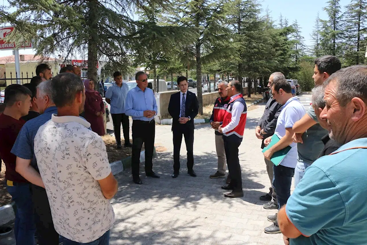 Altunhisar'da 100 çiftçiye yüzde 70 hibeli buzağı kulübesi 