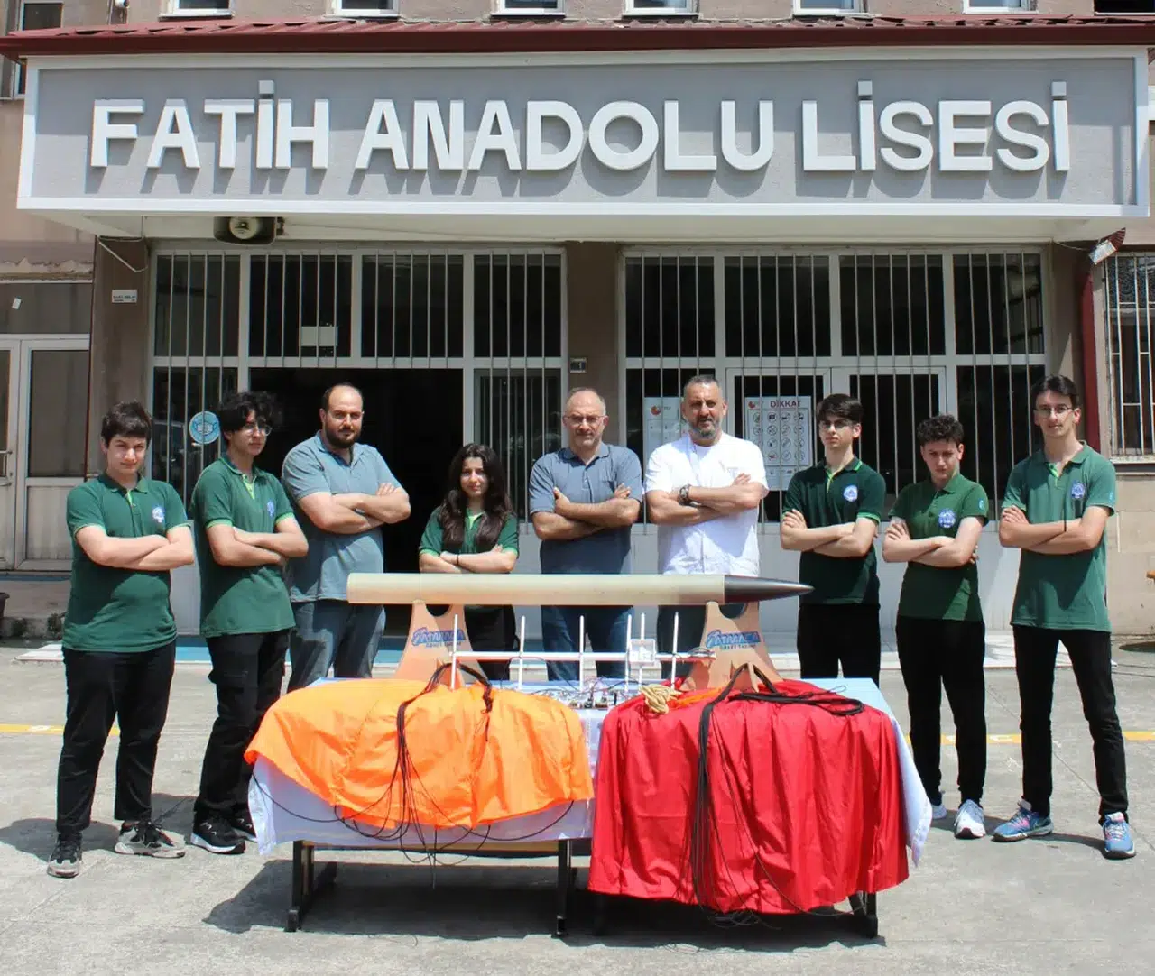 Fatih Anadolu Lisesi Atmaca Roket Takımı TEKNOFEST'te Birinciliği Hedefliyor!
