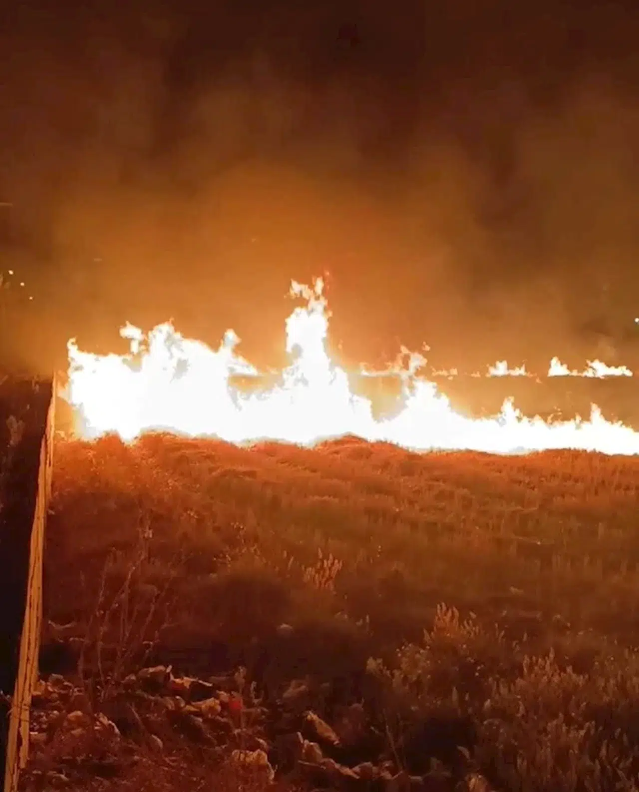 Batman’da anız yangınında 15 dönüm arazi zarar gördü
